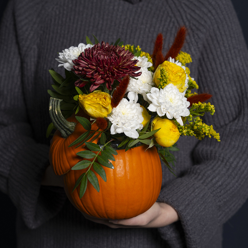 Композиция в тыкве «Осенний сад»